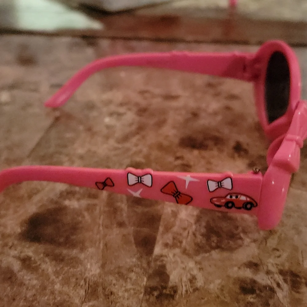 Hello Kitty Umbrella and Sunnies 🕶